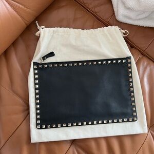 Authentic Valentino Garavani Rockstud Clutch